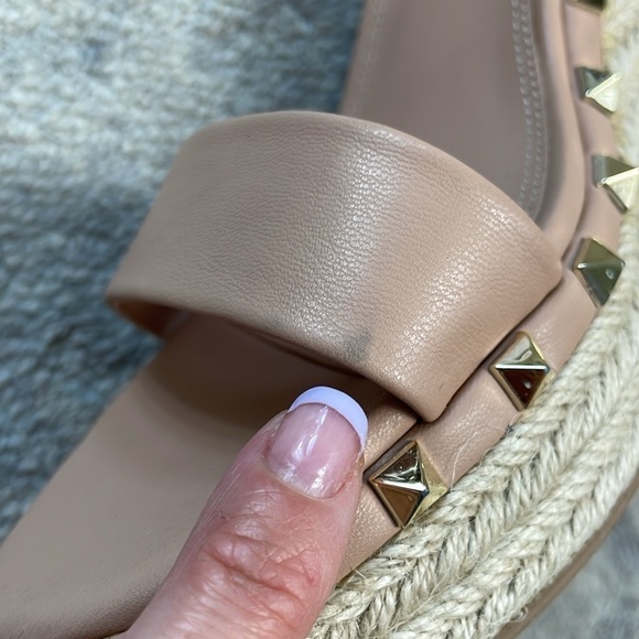 Steven New York Shells Platform Wedge Pyramid Stud Rockstud Sandals Nude Sz 11 - Picture 14 of 16